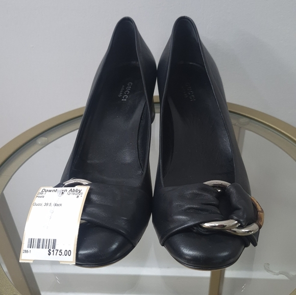 Gucci Black Leather Heels with Silver Accent